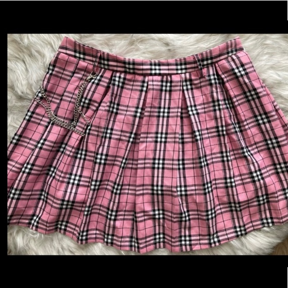 FUNDRASIER!! Hot Topic - Pink Plaid Pleated Skirt